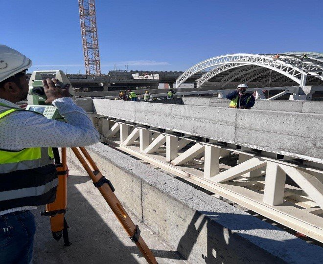 Surveyor using total station in Riyadh